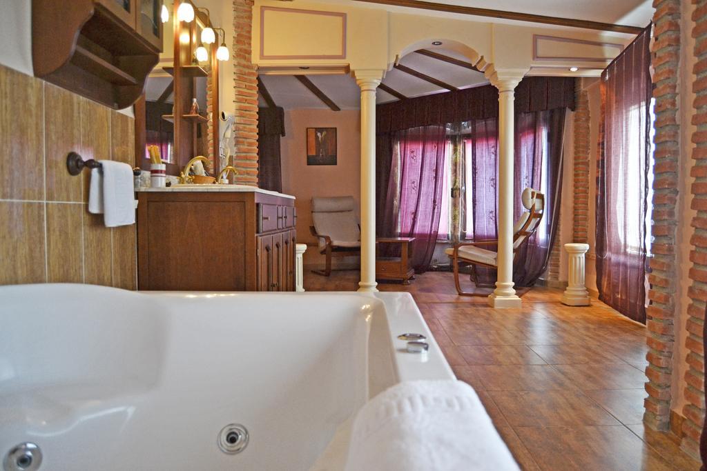 Rural El Mano Hotel Кастрил Екстериор снимка