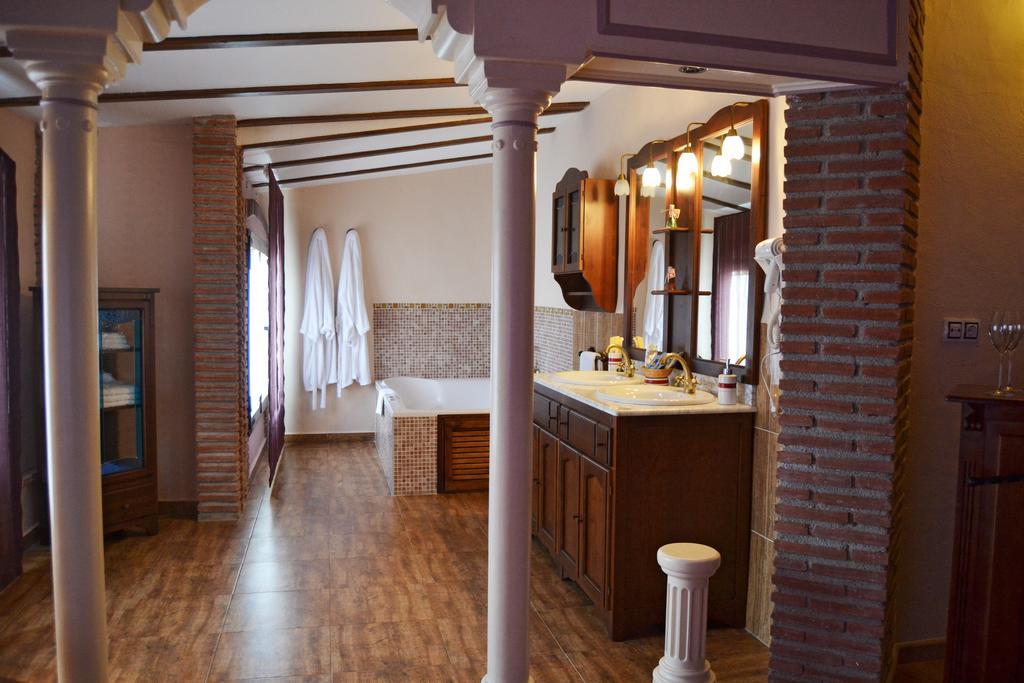 Rural El Mano Hotel Кастрил Екстериор снимка