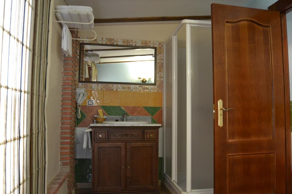 Rural El Mano Hotel Кастрил Екстериор снимка