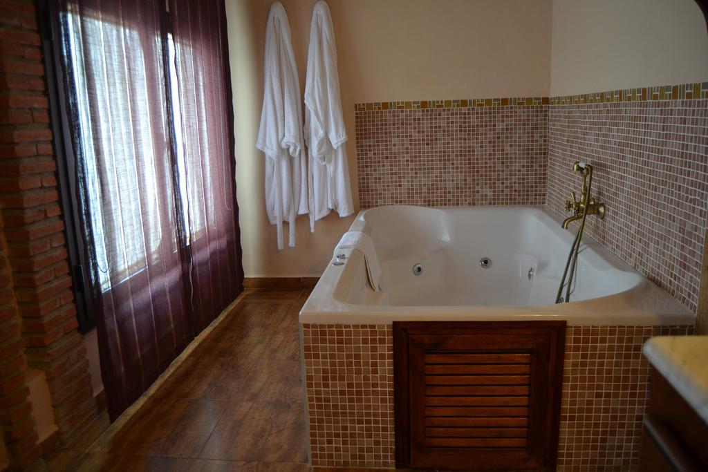 Rural El Mano Hotel Кастрил Екстериор снимка