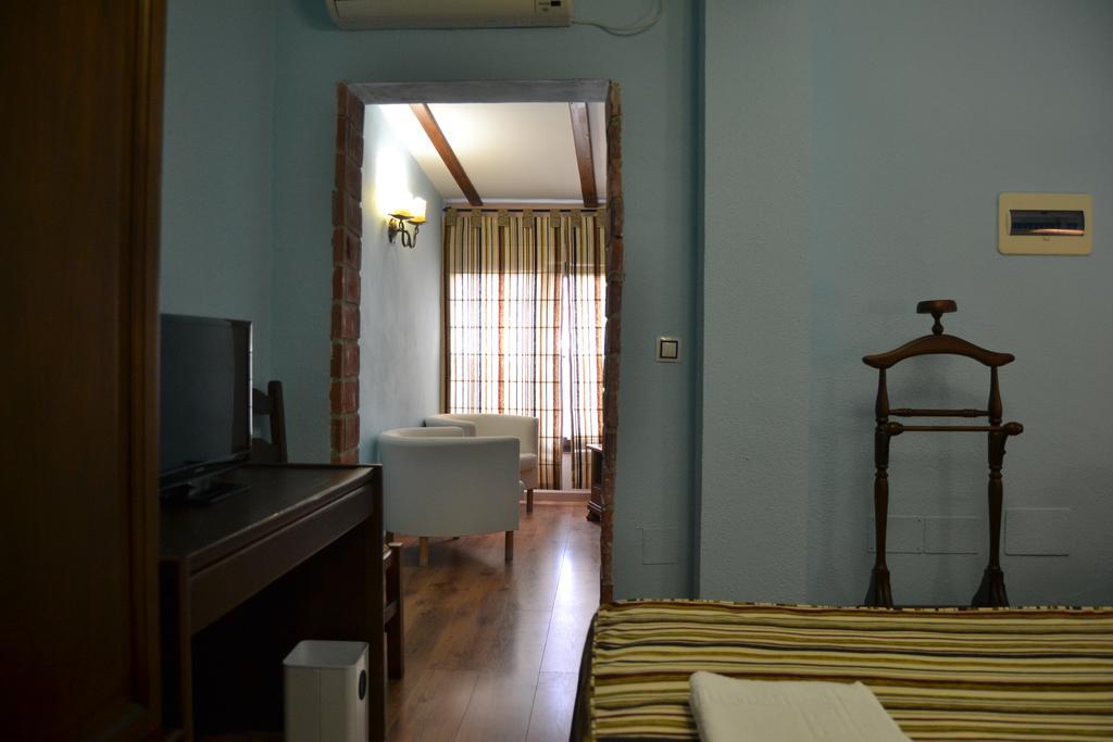 Rural El Mano Hotel Кастрил Екстериор снимка